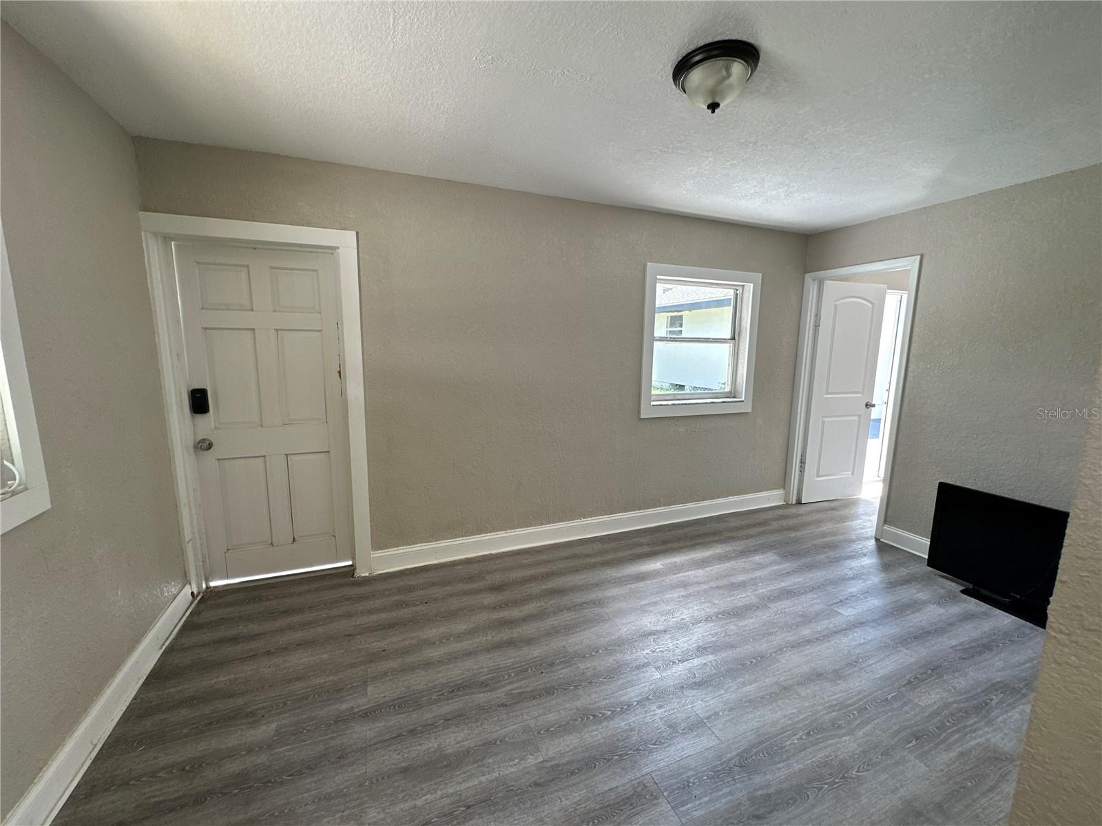 3105 W SPRUCE ST, TAMPA, FL, 33607