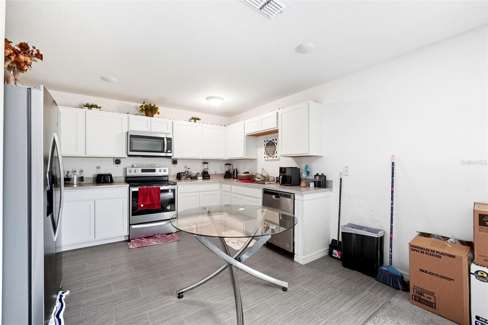 27 MAGNOLIA BLOSSOM LN, KISSIMMEE, FL, 34759