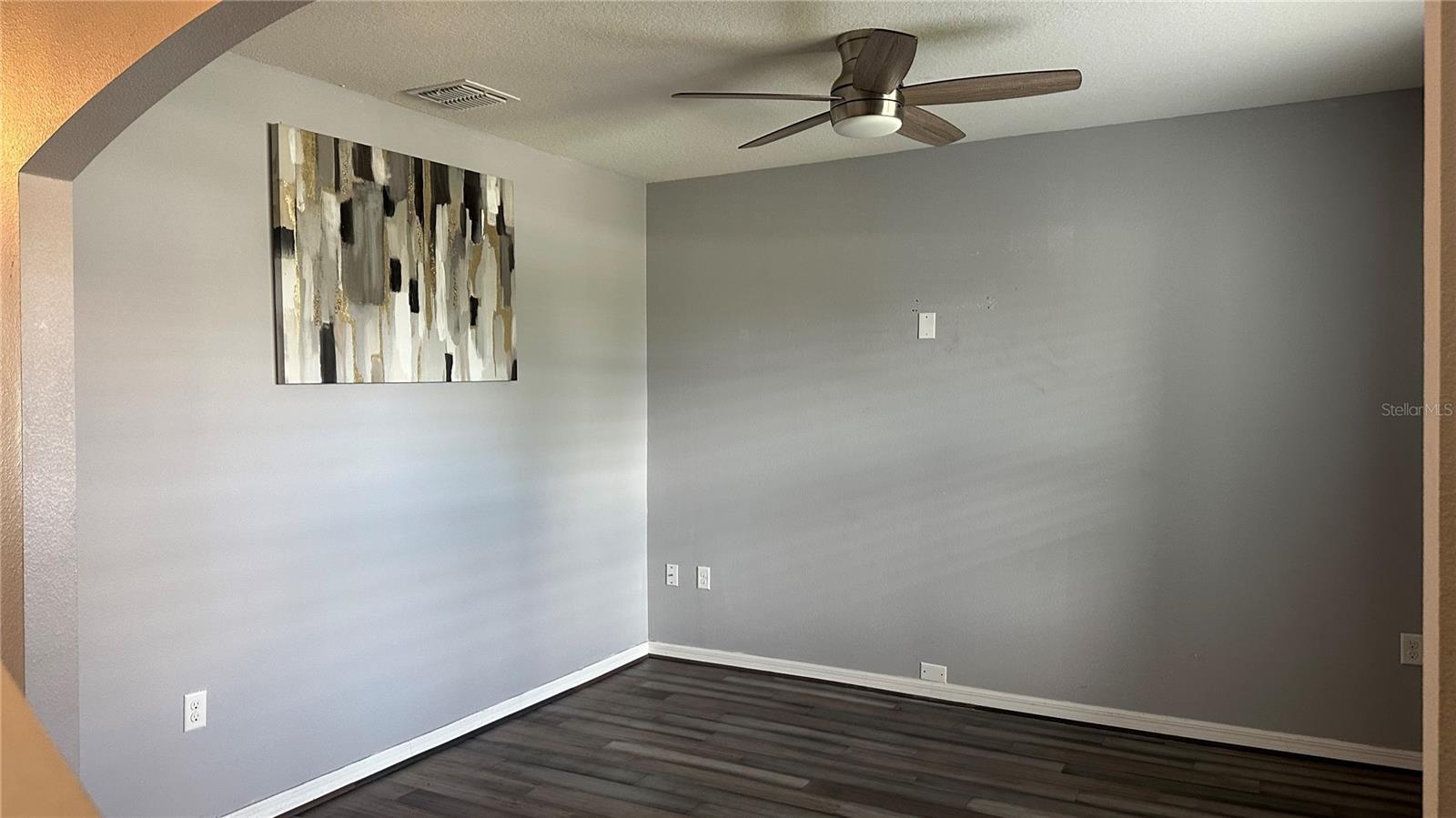 9766 TRONCAIS CIR, THONOTOSASSA, FL, 33592