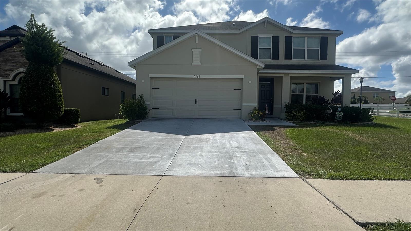 9766 TRONCAIS CIR, THONOTOSASSA, FL, 33592