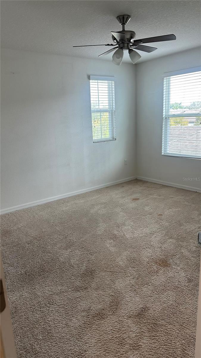 9766 TRONCAIS CIR, THONOTOSASSA, FL, 33592