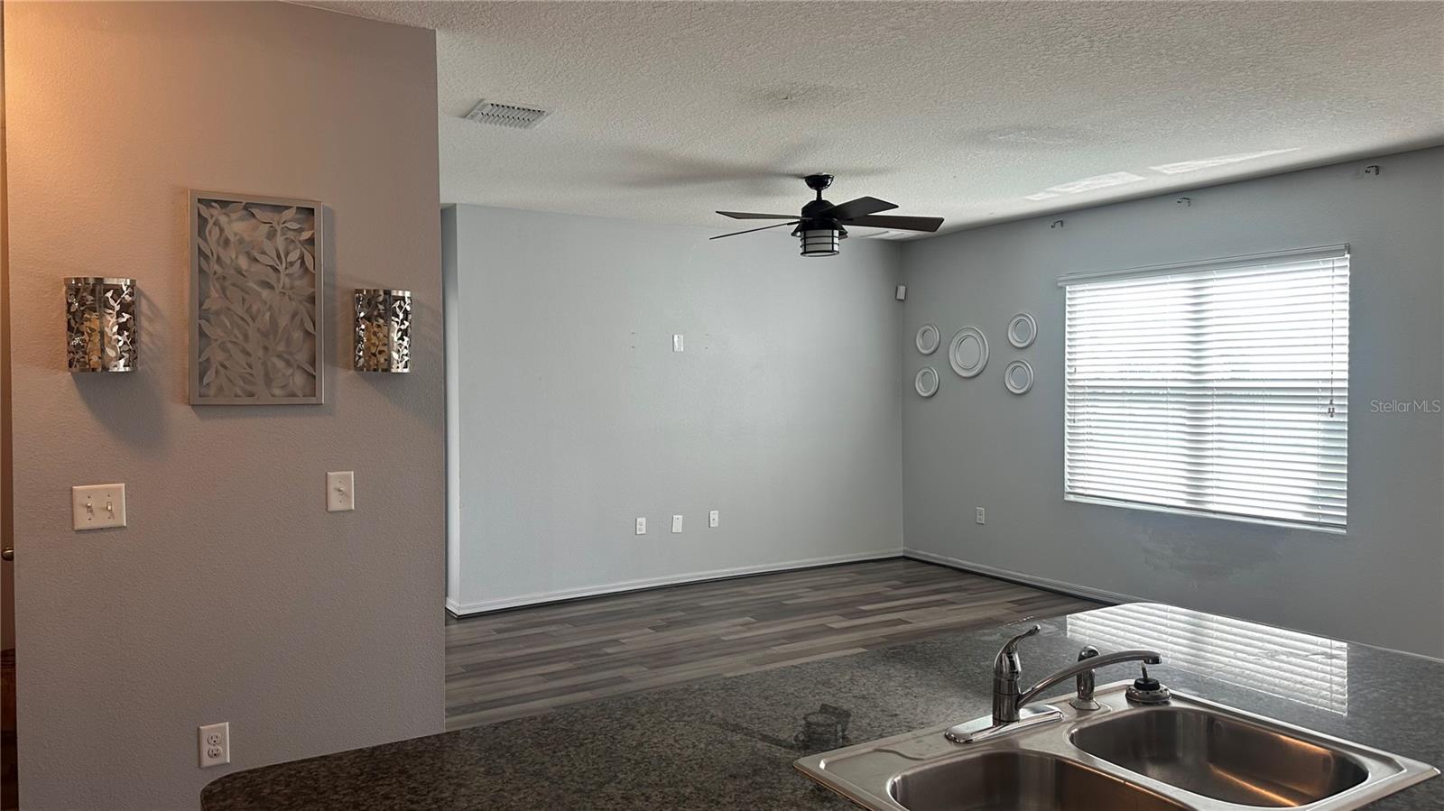 9766 TRONCAIS CIR, THONOTOSASSA, FL, 33592