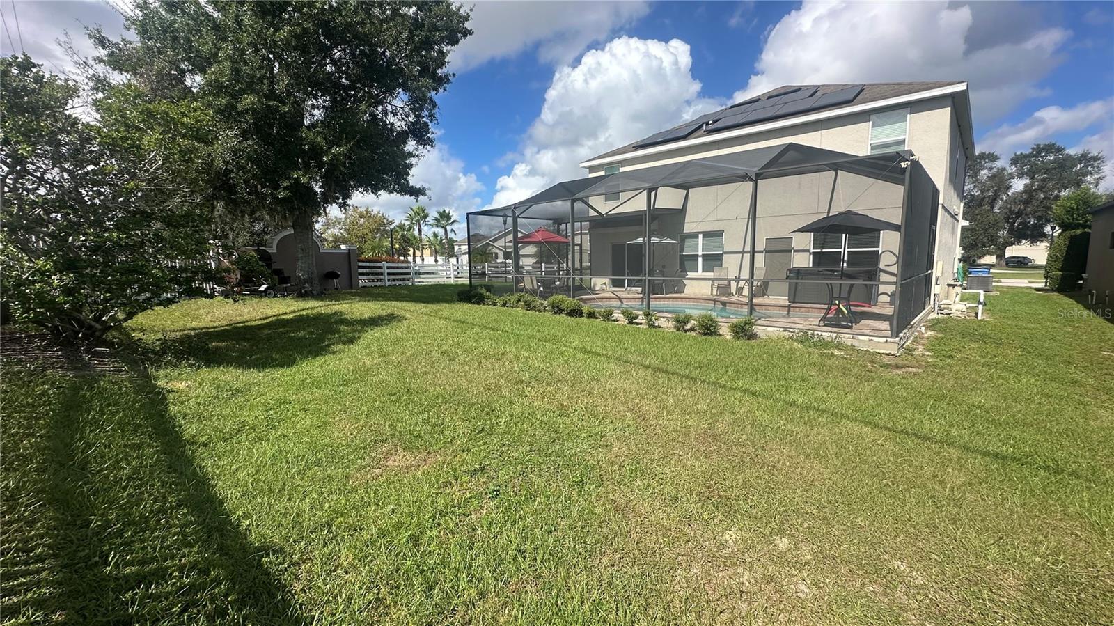 9766 TRONCAIS CIR, THONOTOSASSA, FL, 33592