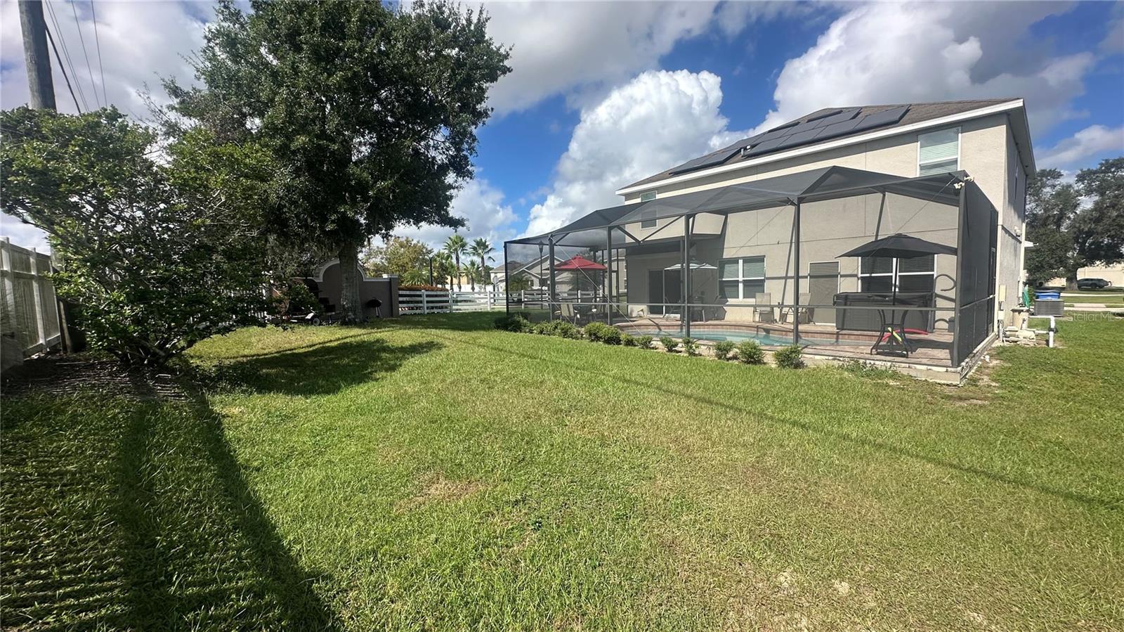 9766 TRONCAIS CIR, THONOTOSASSA, FL, 33592