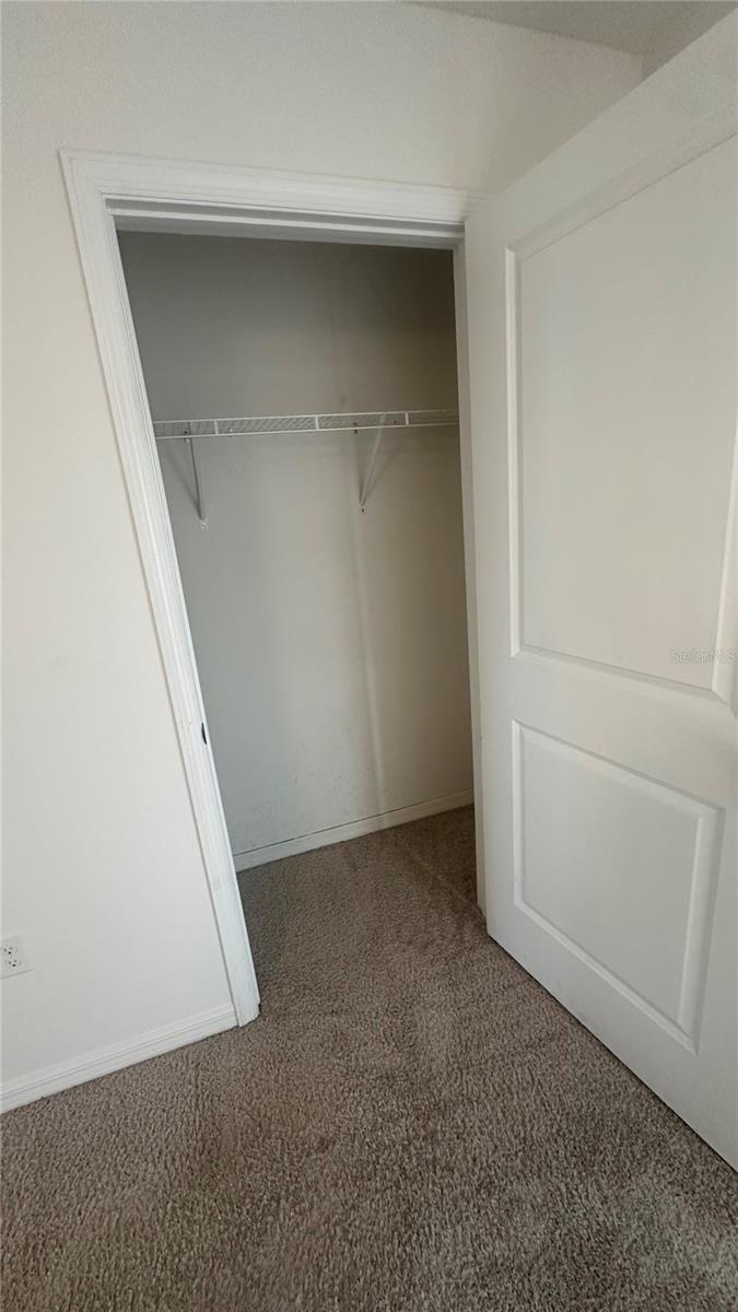 9766 TRONCAIS CIR, THONOTOSASSA, FL, 33592