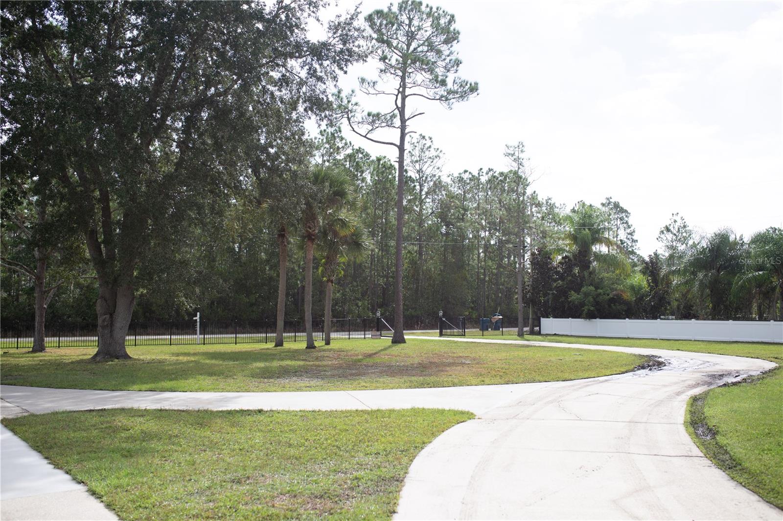 320 RODEO RD, ORMOND BEACH, FL, 32174