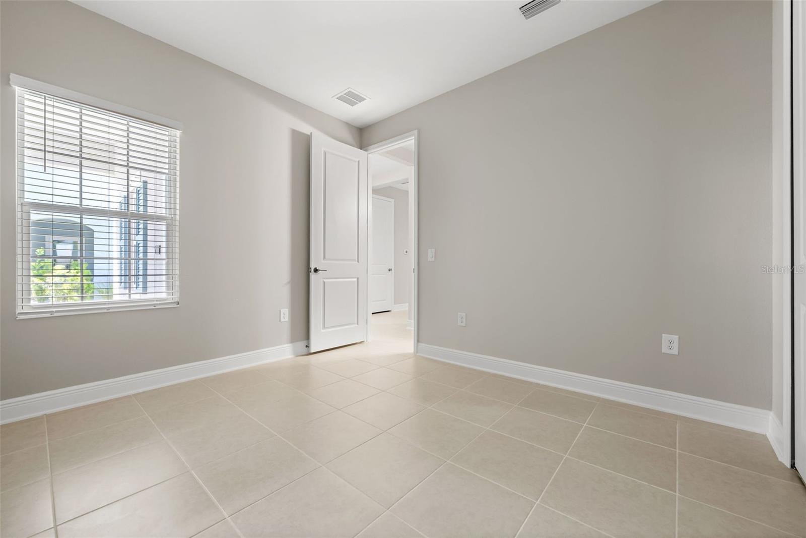 10072 LAKE WALES CIR, SARASOTA, FL, 34241