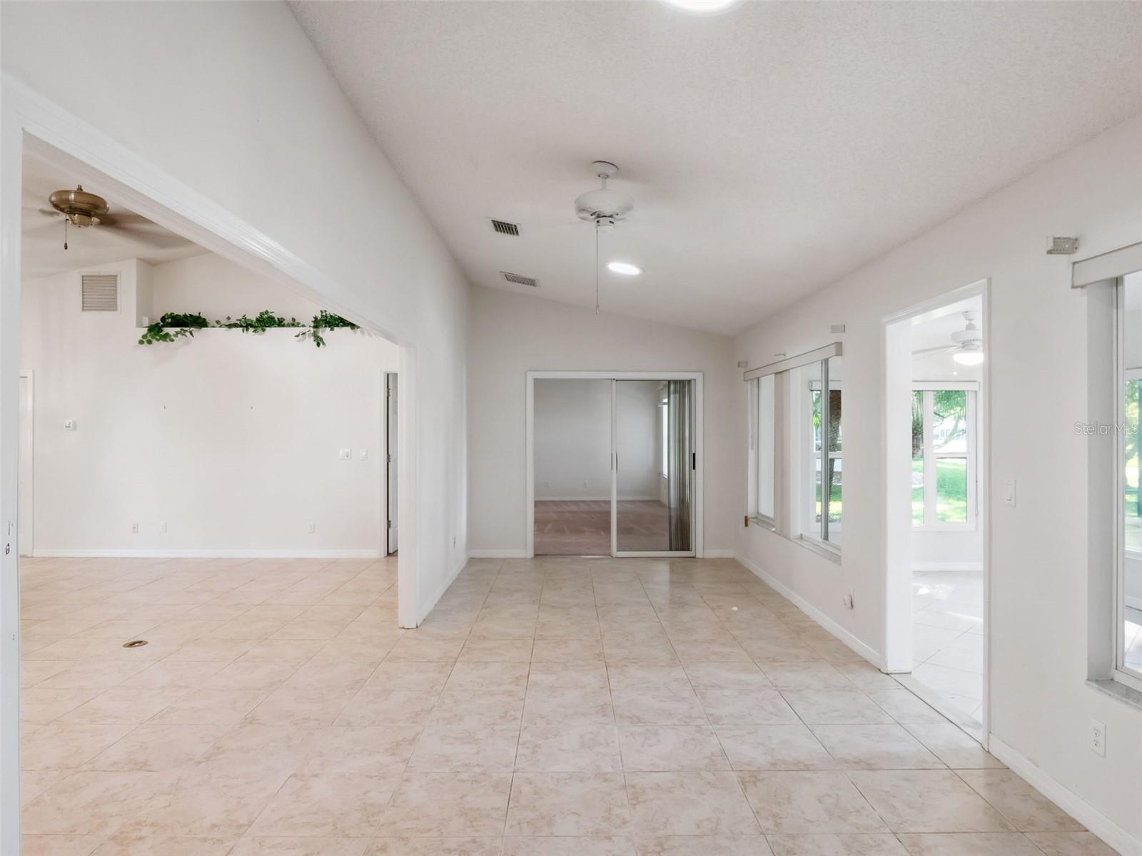 5616 LAVER ST, LEESBURG, FL, 34748