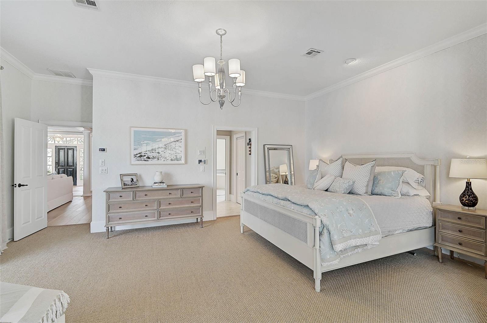 A4667740 Property Photo