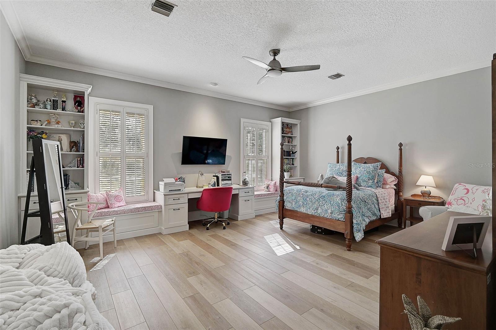 A4667740 Property Photo