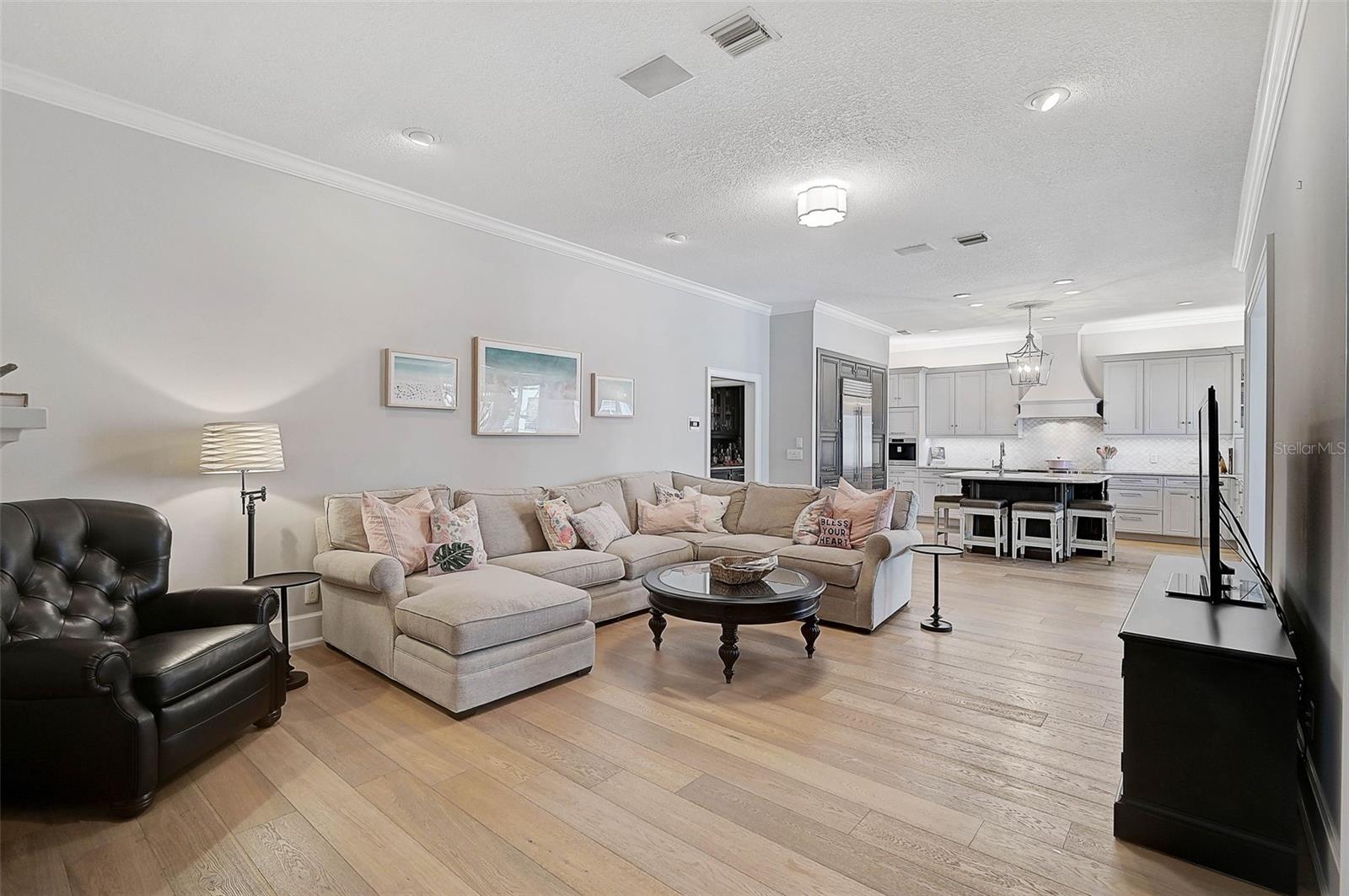A4667740 Property Photo