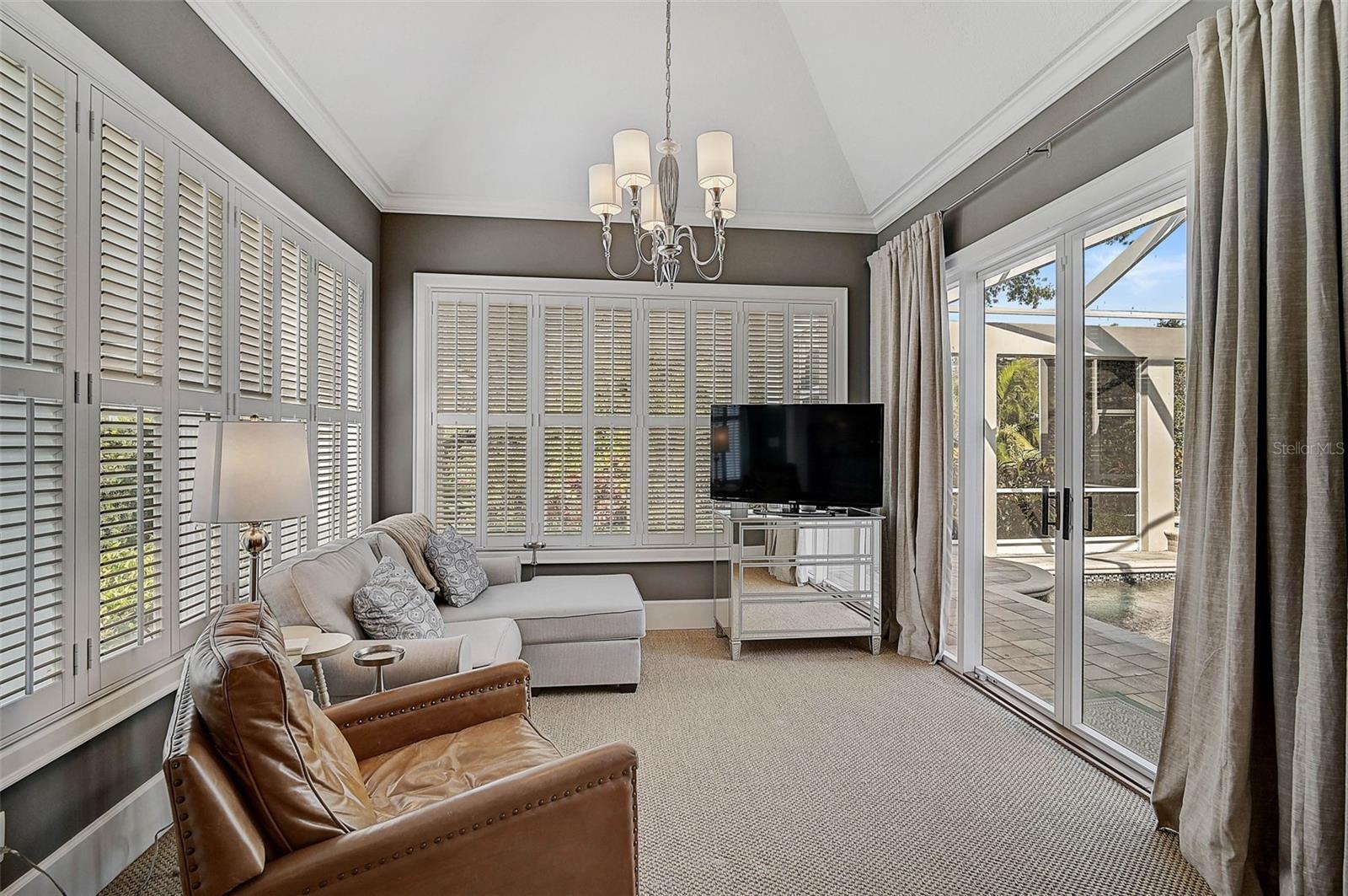 A4667740 Property Photo