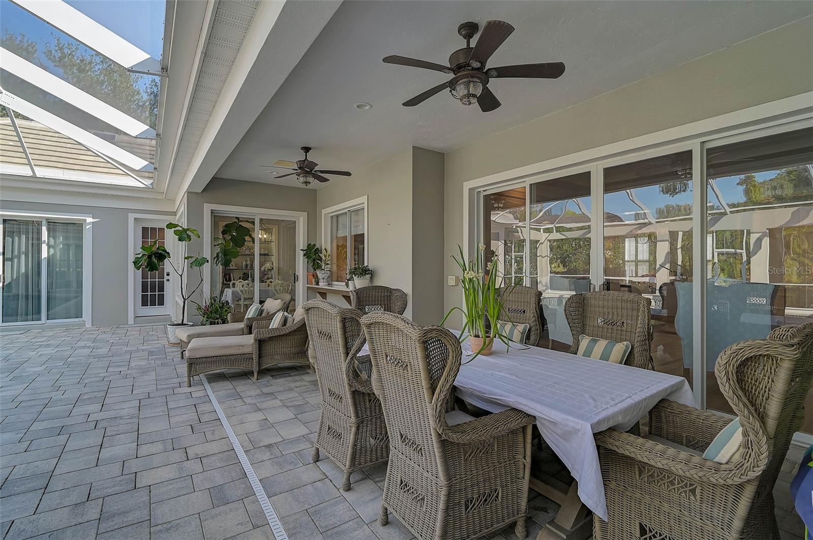 A4667740 Property Photo