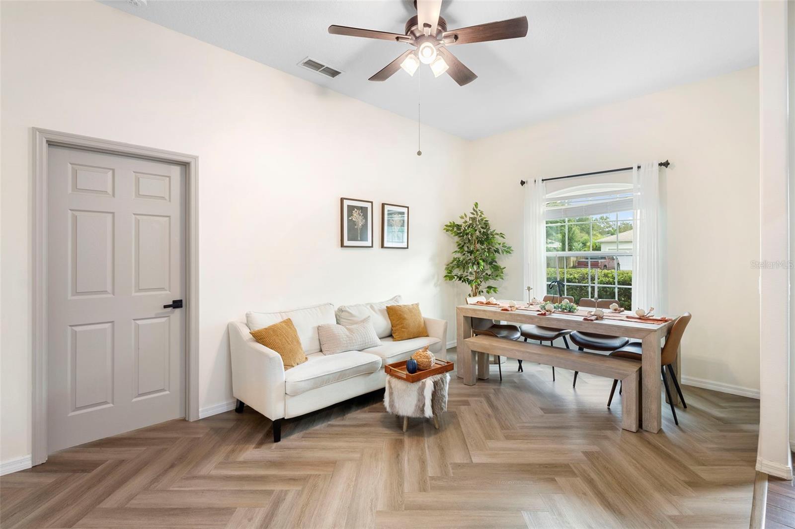 700 CYPRESS OAK CIR, DELAND, FL, 32720