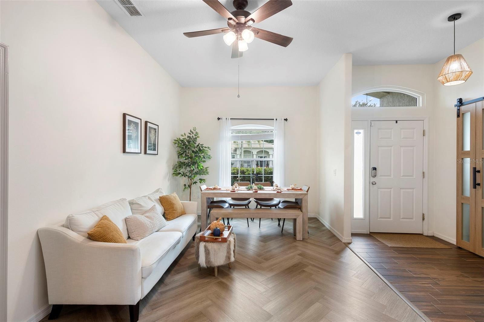 700 CYPRESS OAK CIR, DELAND, FL, 32720