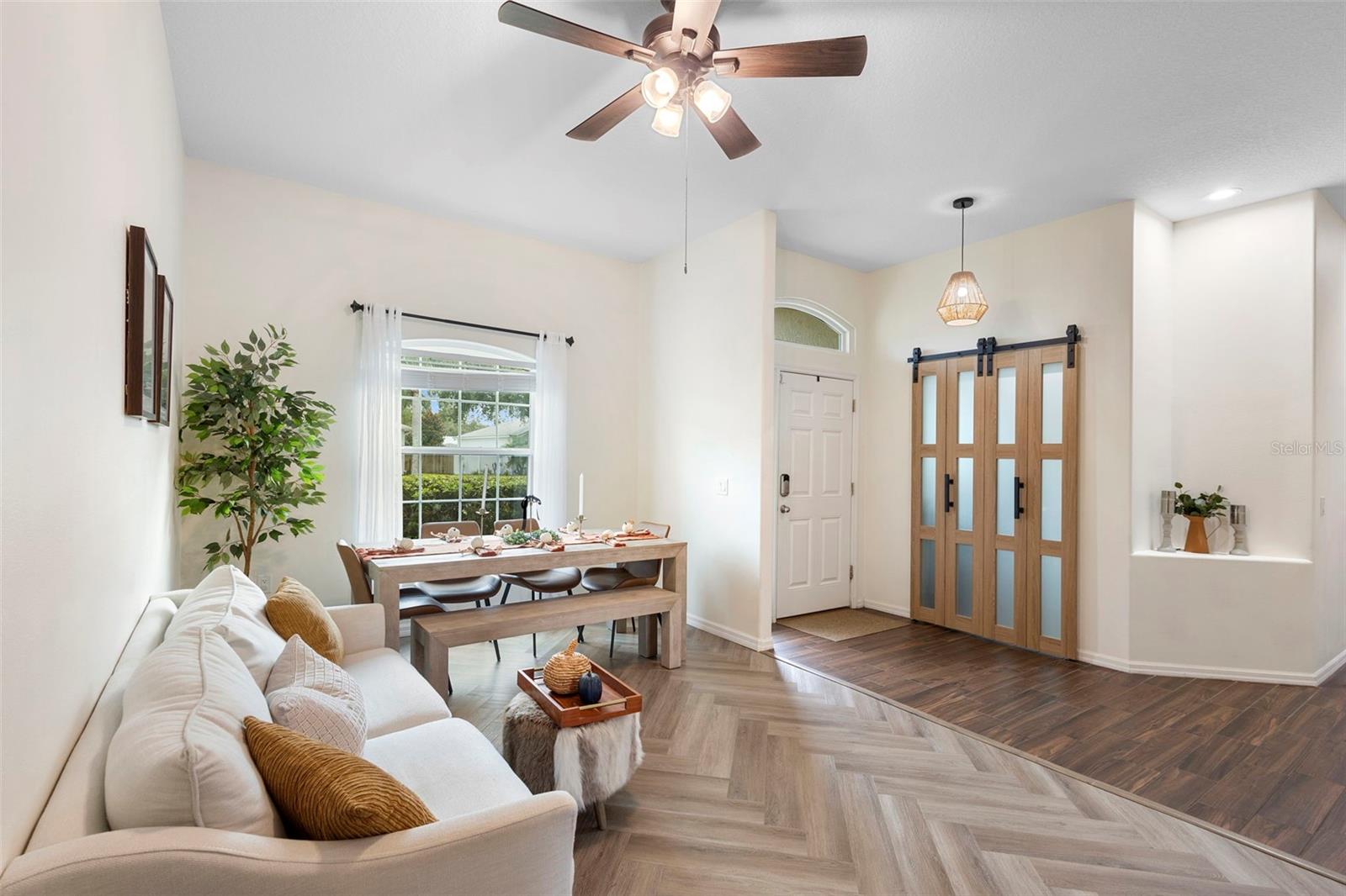 700 CYPRESS OAK CIR, DELAND, FL, 32720