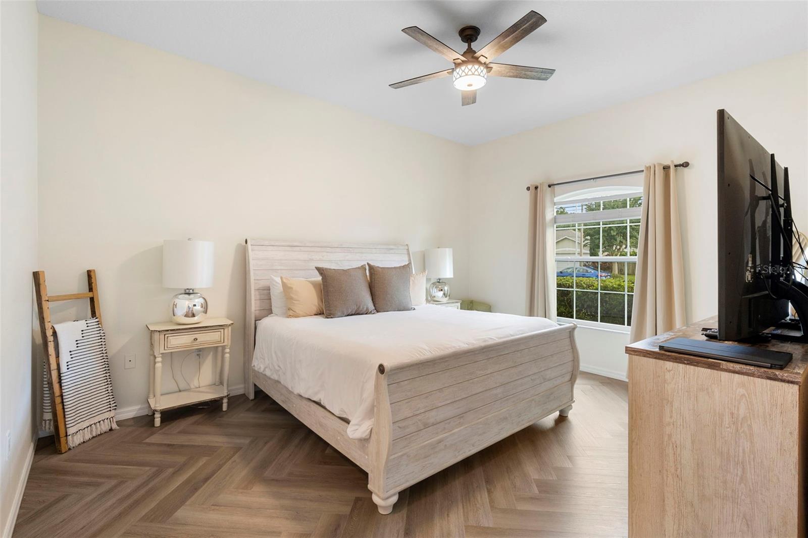 700 CYPRESS OAK CIR, DELAND, FL, 32720