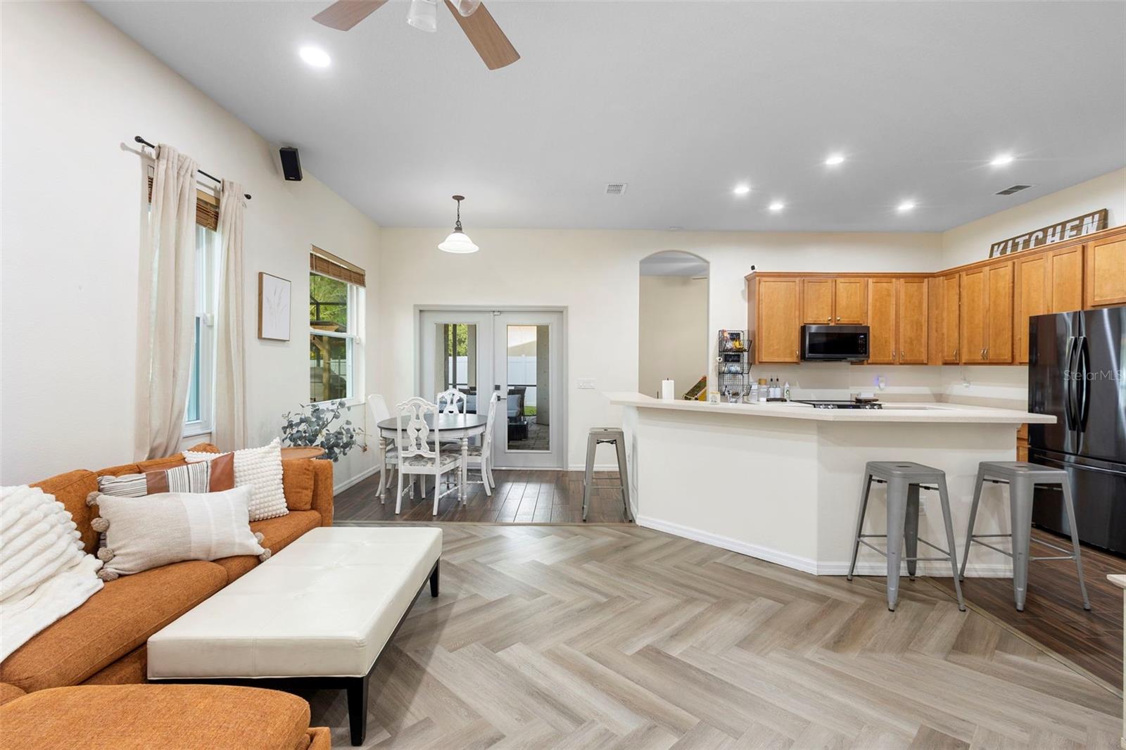 700 CYPRESS OAK CIR, DELAND, FL, 32720