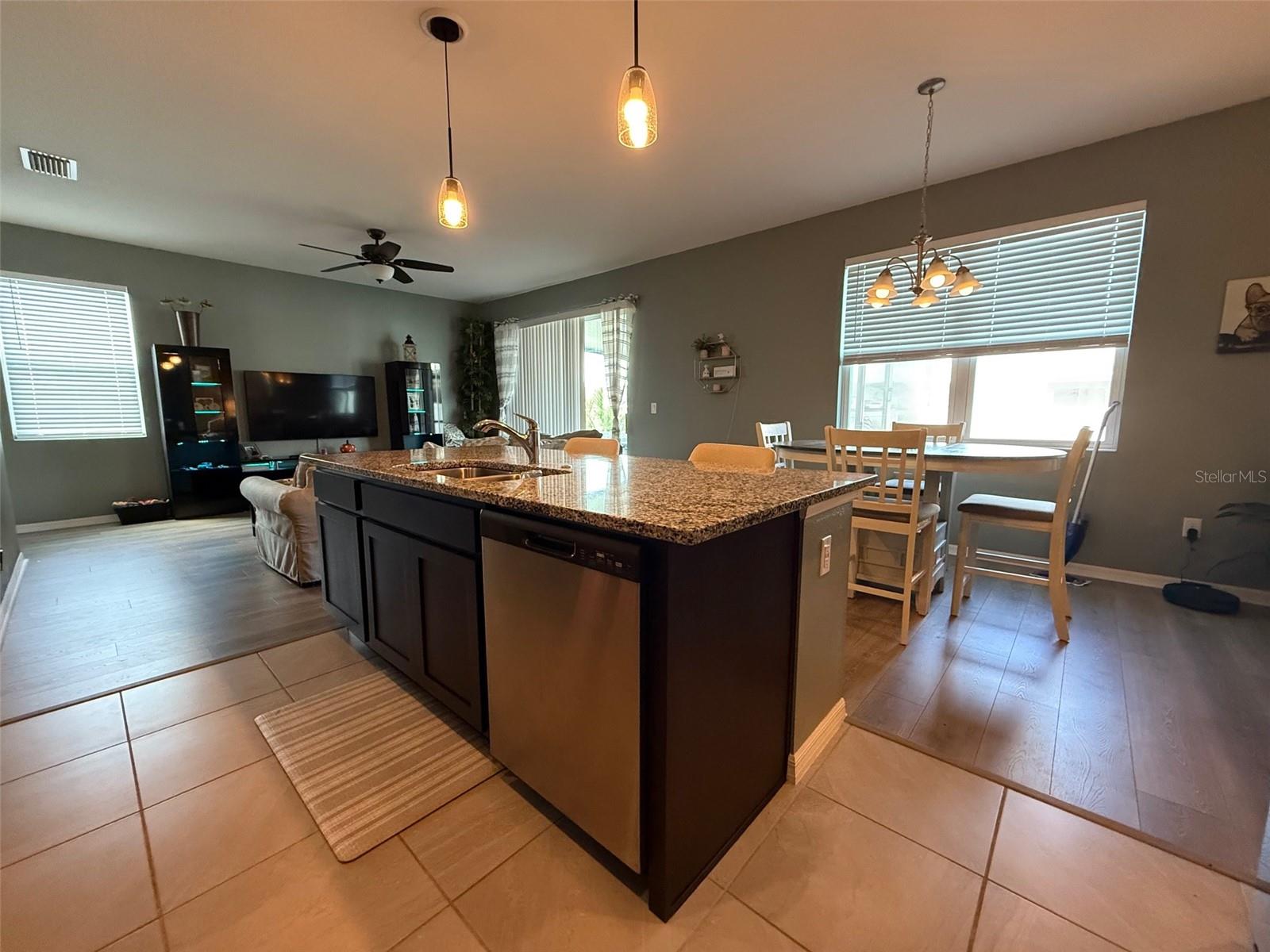 6904 CHURCH LAKE ST, GROVELAND, FL, 34736