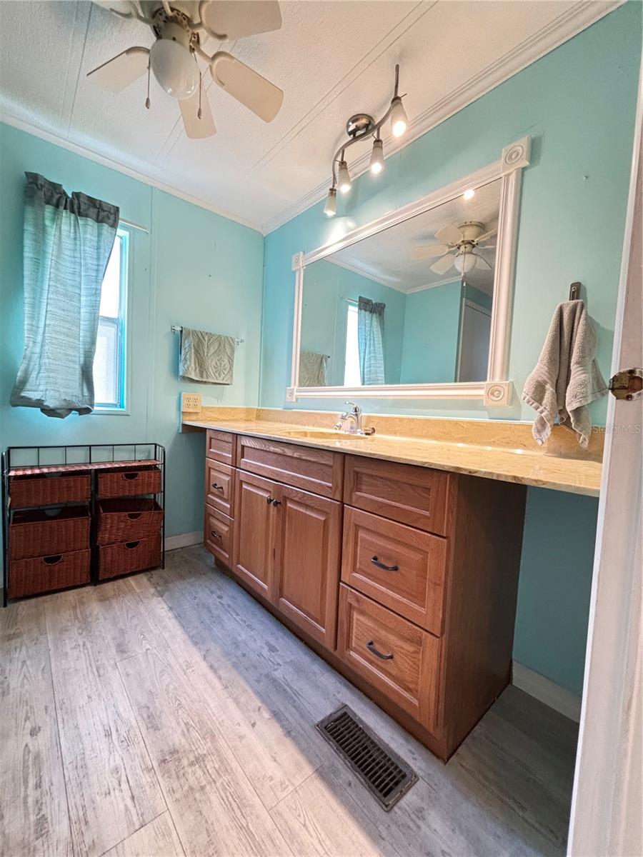 A4667751 Property Photo