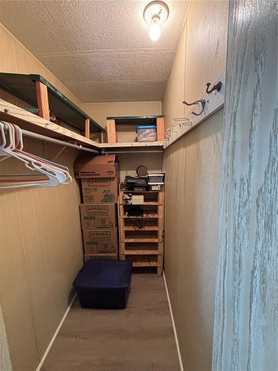 A4667751 Property Photo