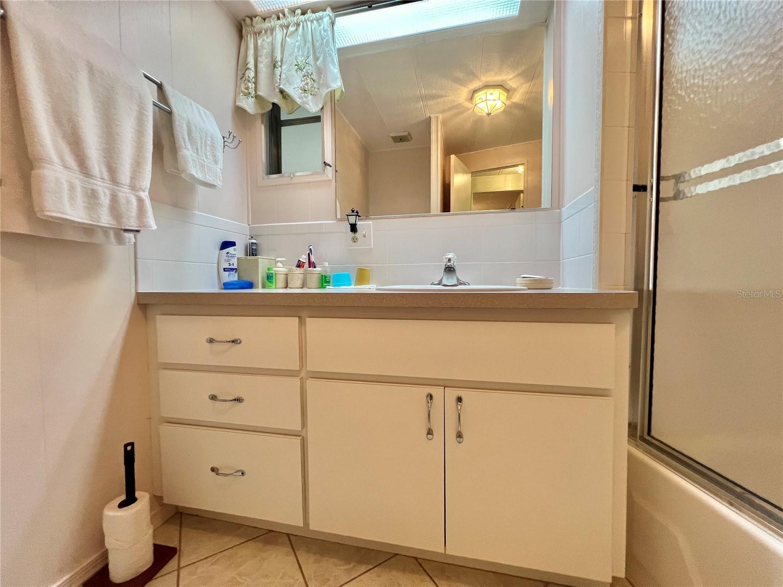 107 WILLOW LN, LEESBURG, FL, 34748