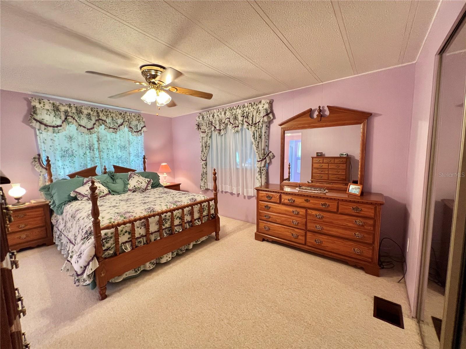 107 WILLOW LN, LEESBURG, FL, 34748