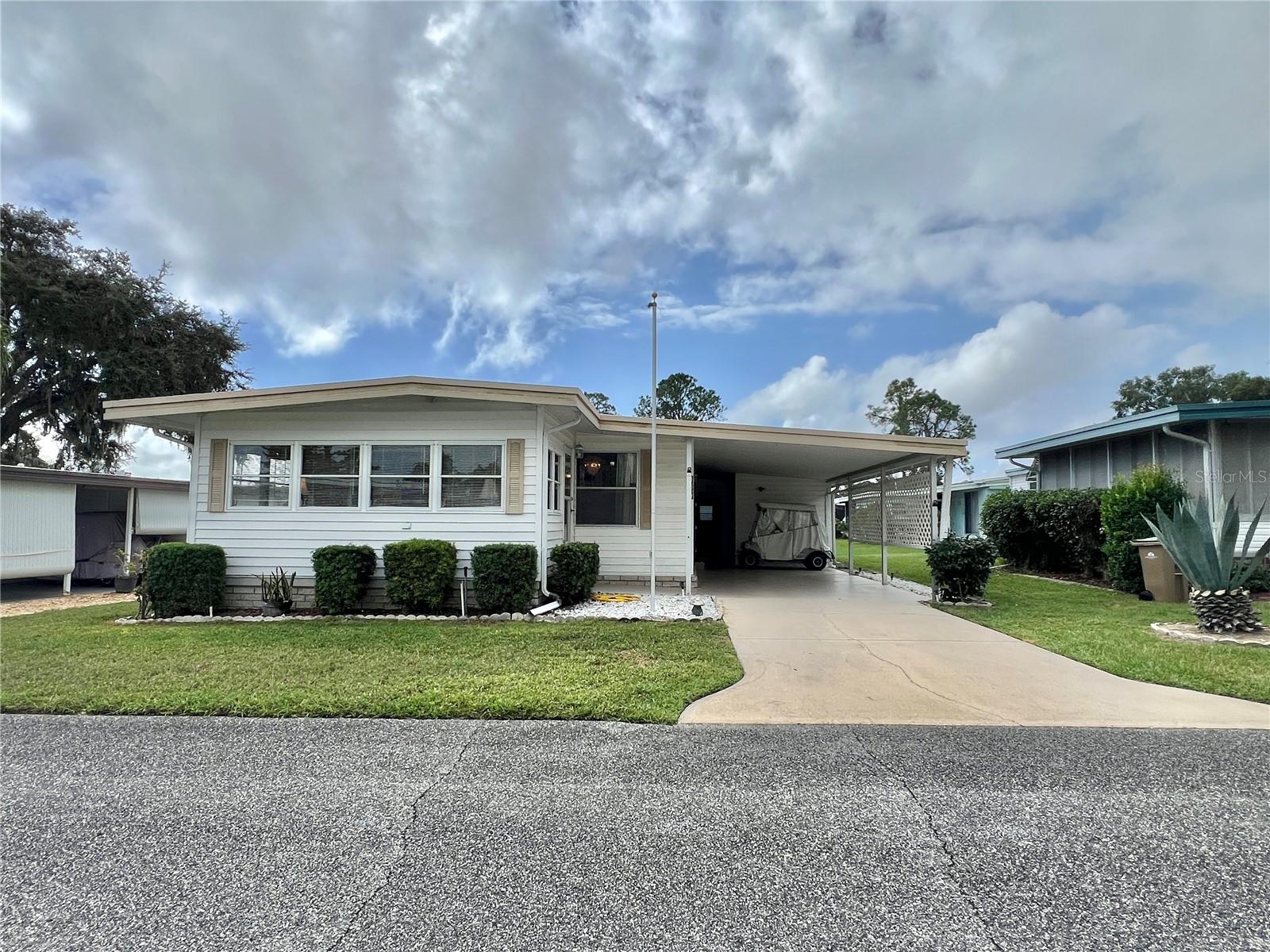 107 WILLOW LN, LEESBURG, FL, 34748