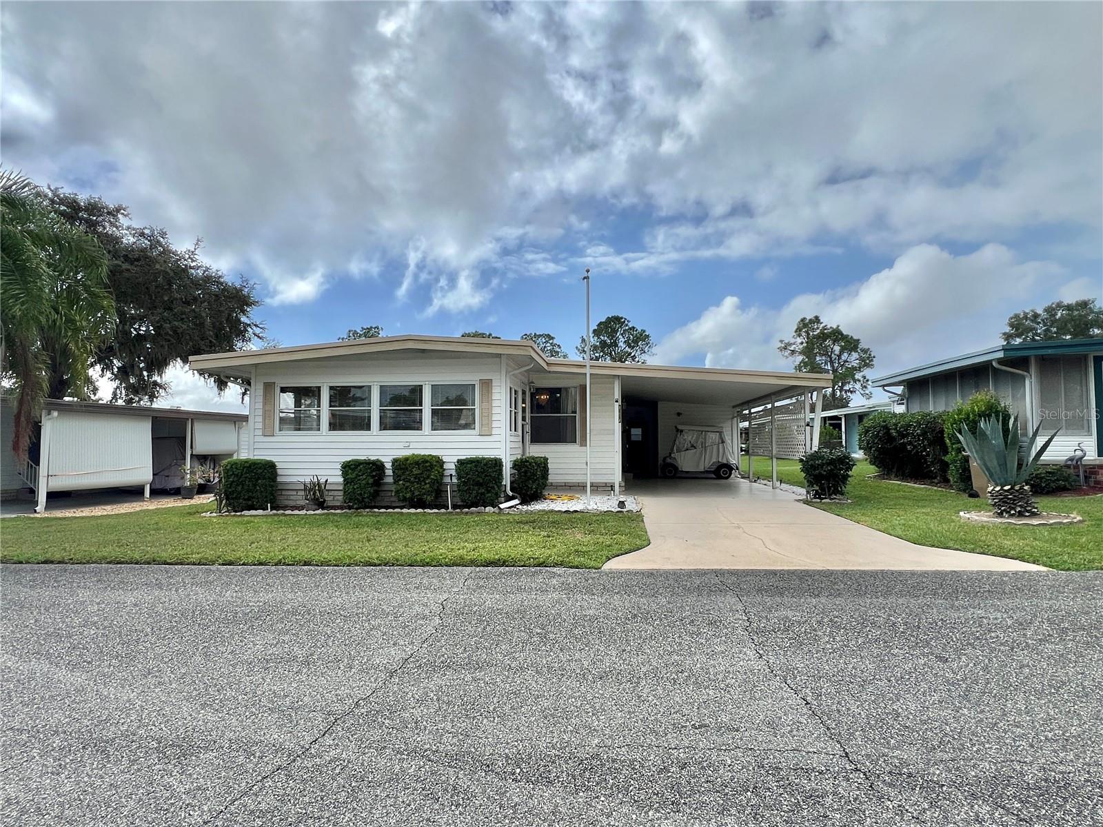 107 WILLOW LN, LEESBURG, FL, 34748