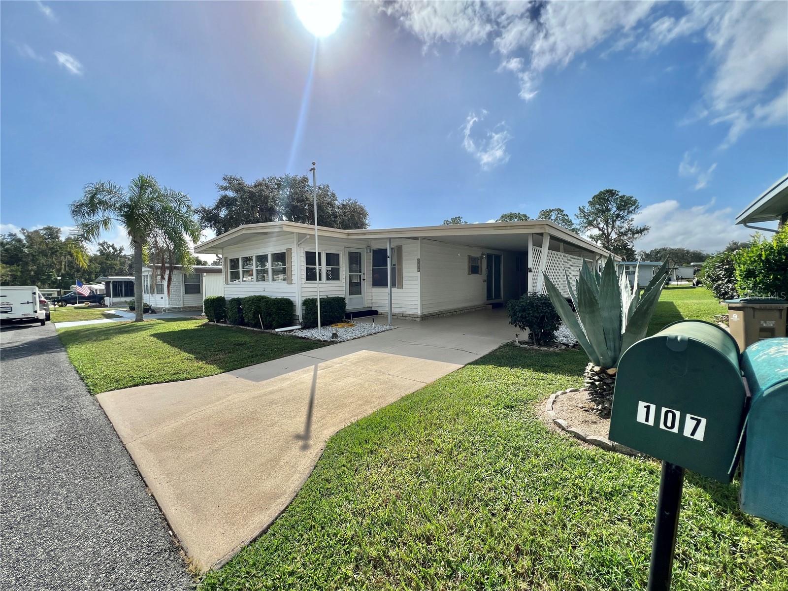 107 WILLOW LN, LEESBURG, FL, 34748