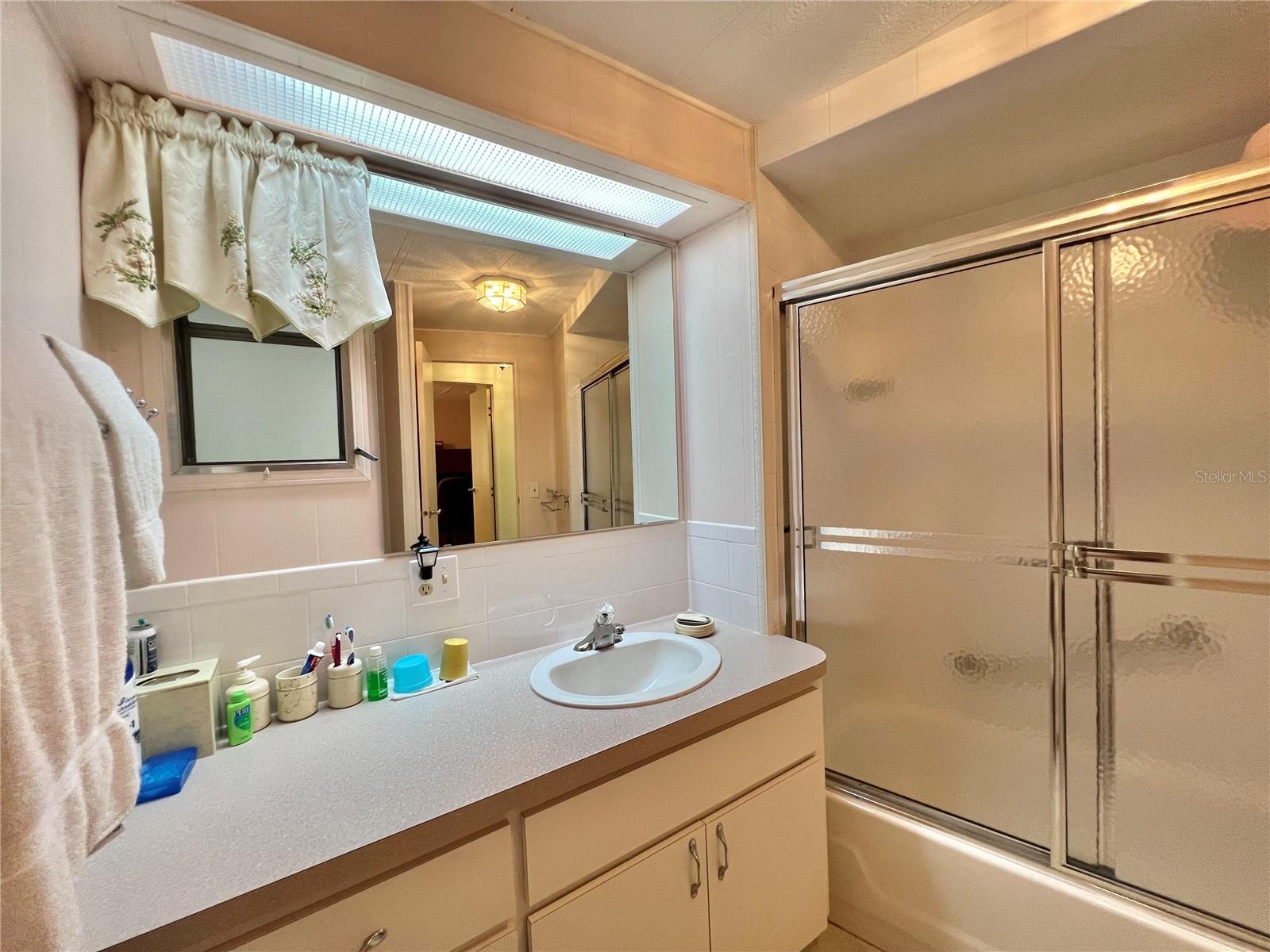 107 WILLOW LN, LEESBURG, FL, 34748