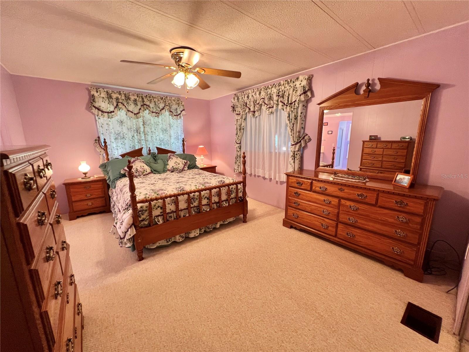 107 WILLOW LN, LEESBURG, FL, 34748