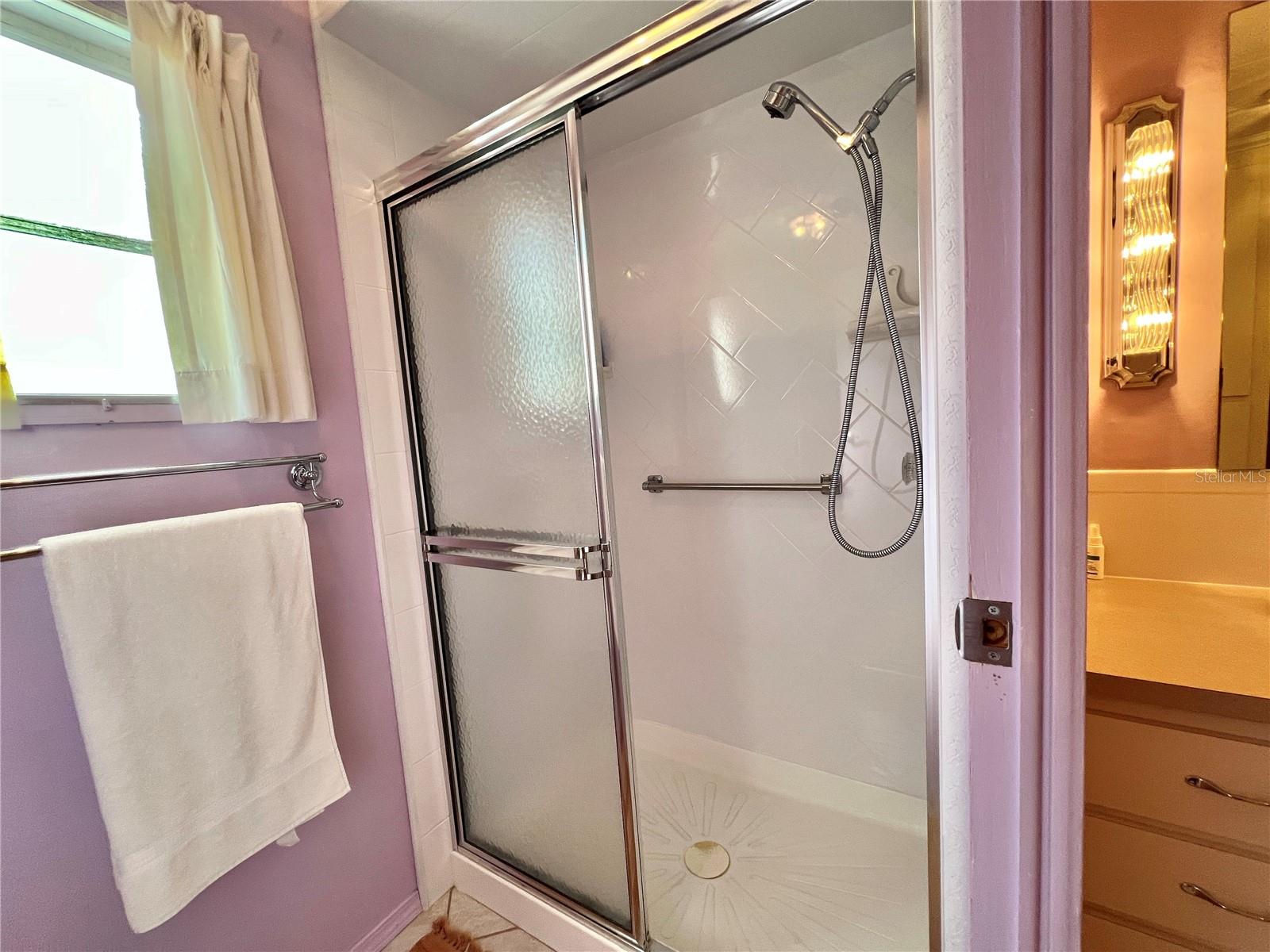 107 WILLOW LN, LEESBURG, FL, 34748