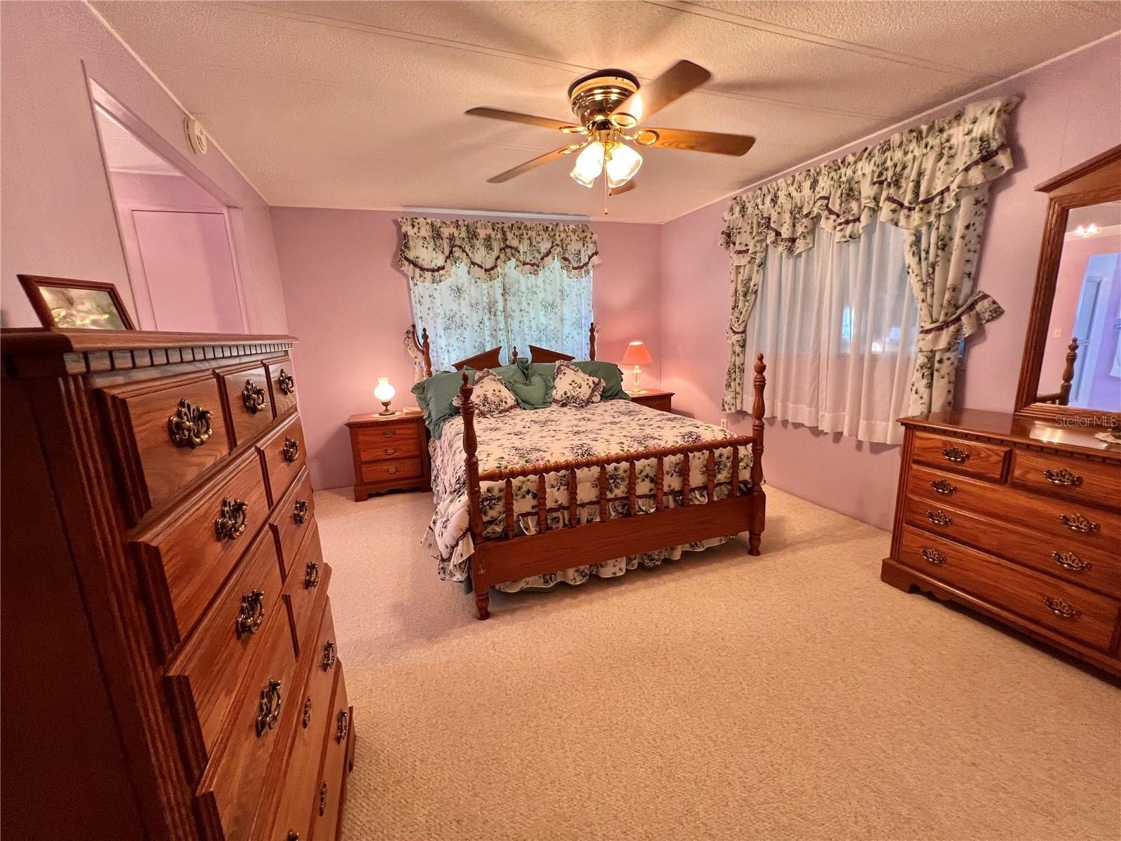 107 WILLOW LN, LEESBURG, FL, 34748