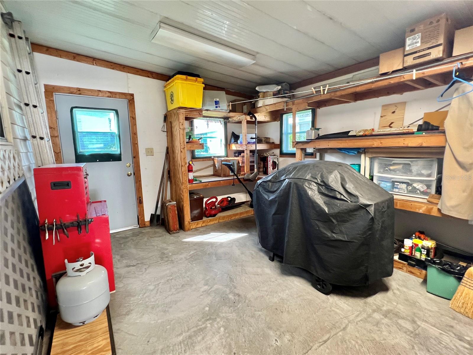 107 WILLOW LN, LEESBURG, FL, 34748