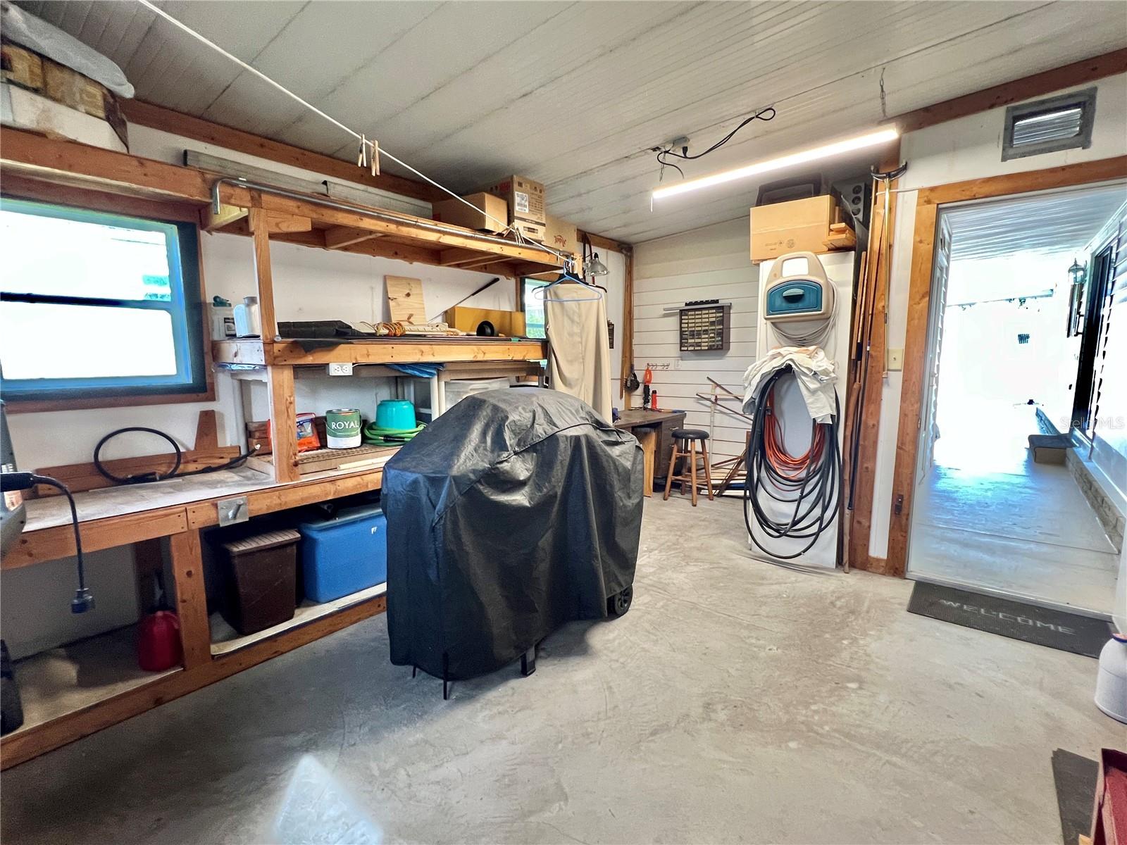 107 WILLOW LN, LEESBURG, FL, 34748