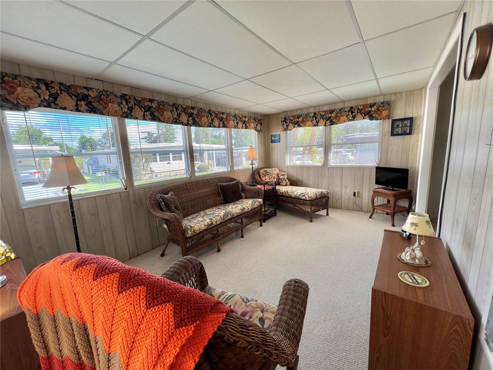 107 WILLOW LN, LEESBURG, FL, 34748