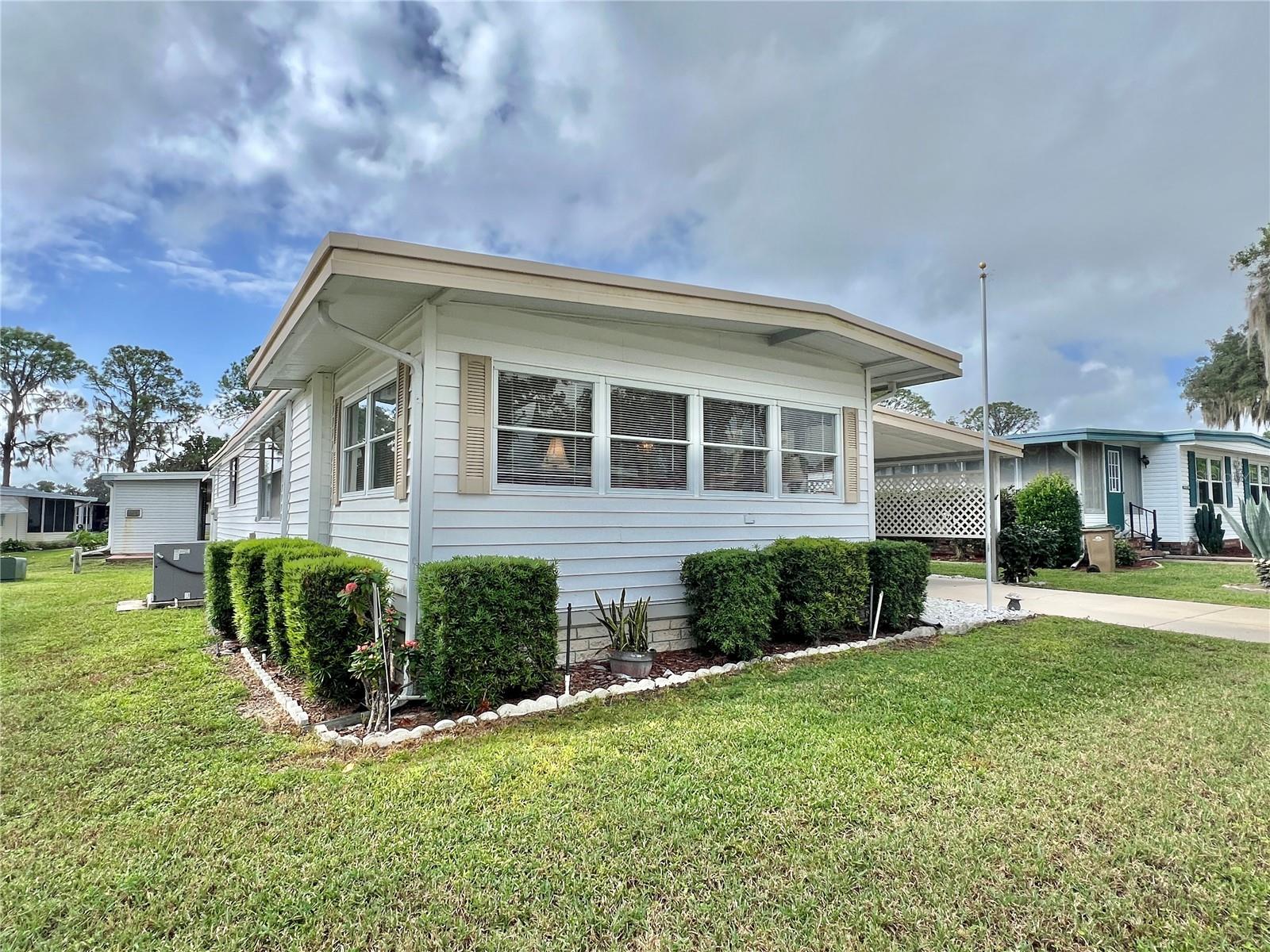 107 WILLOW LN, LEESBURG, FL, 34748