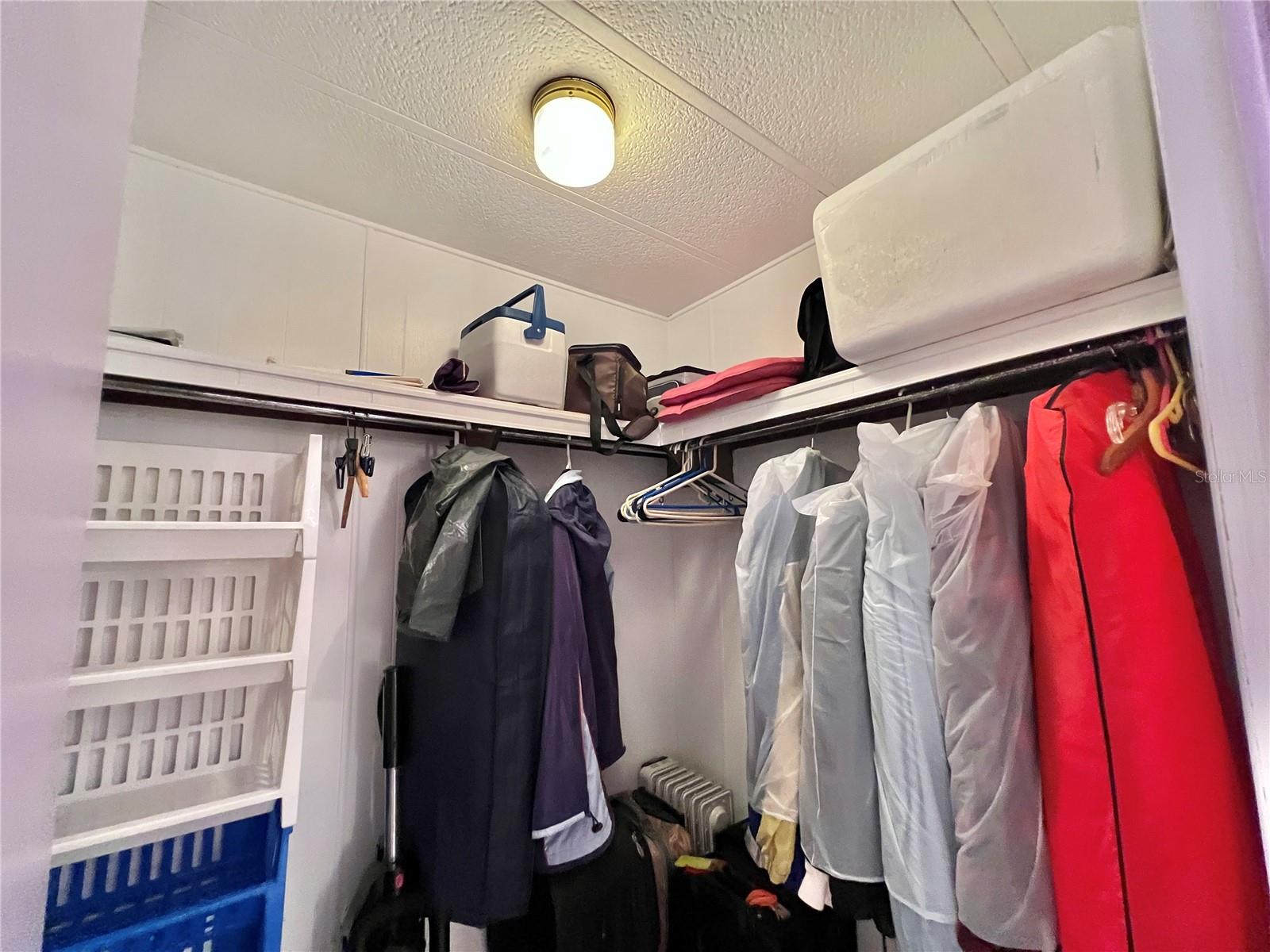 107 WILLOW LN, LEESBURG, FL, 34748