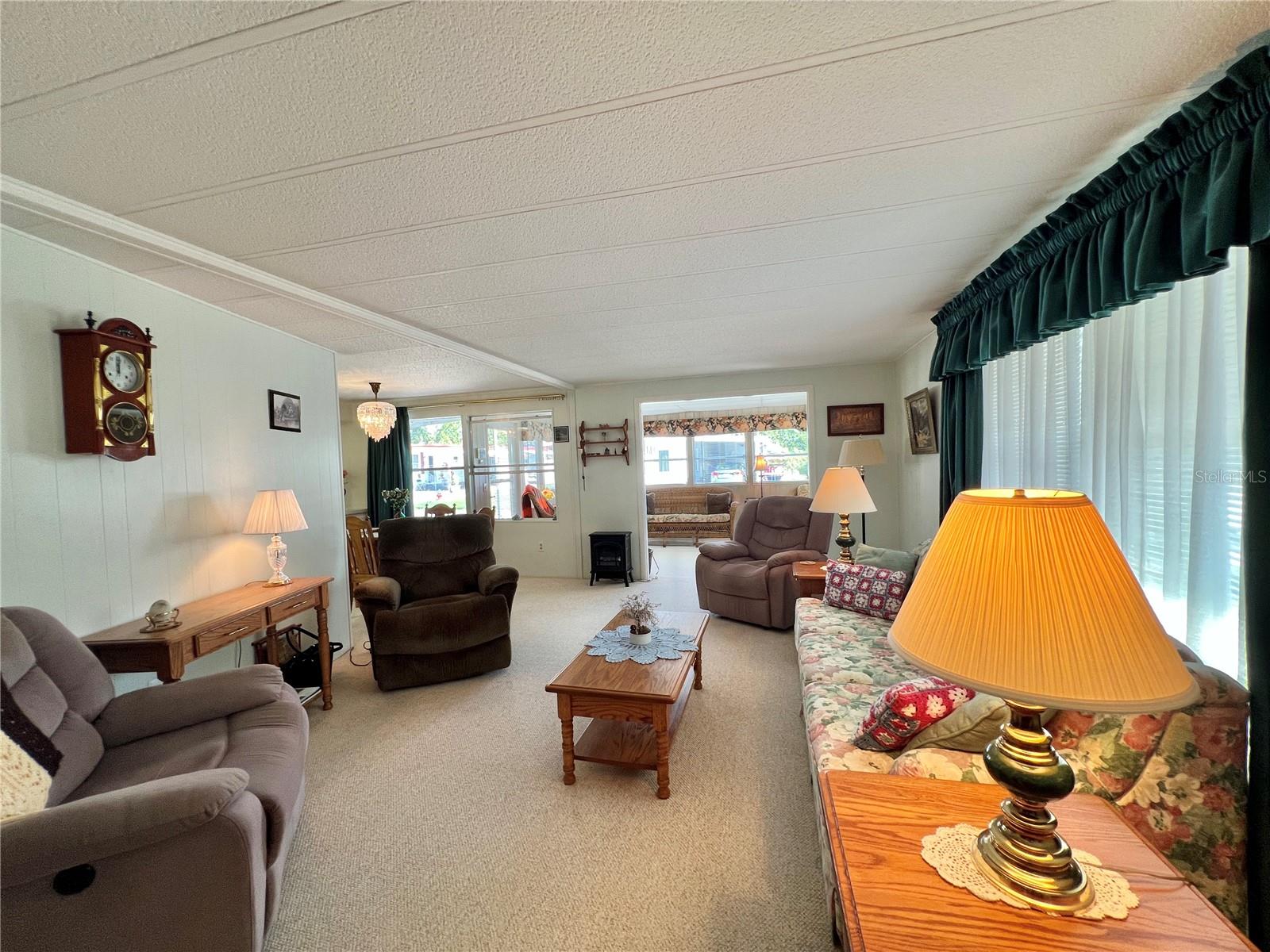 107 WILLOW LN, LEESBURG, FL, 34748