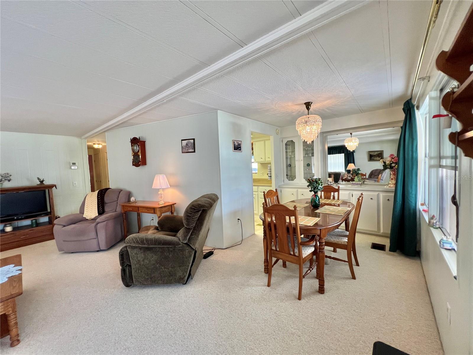 107 WILLOW LN, LEESBURG, FL, 34748