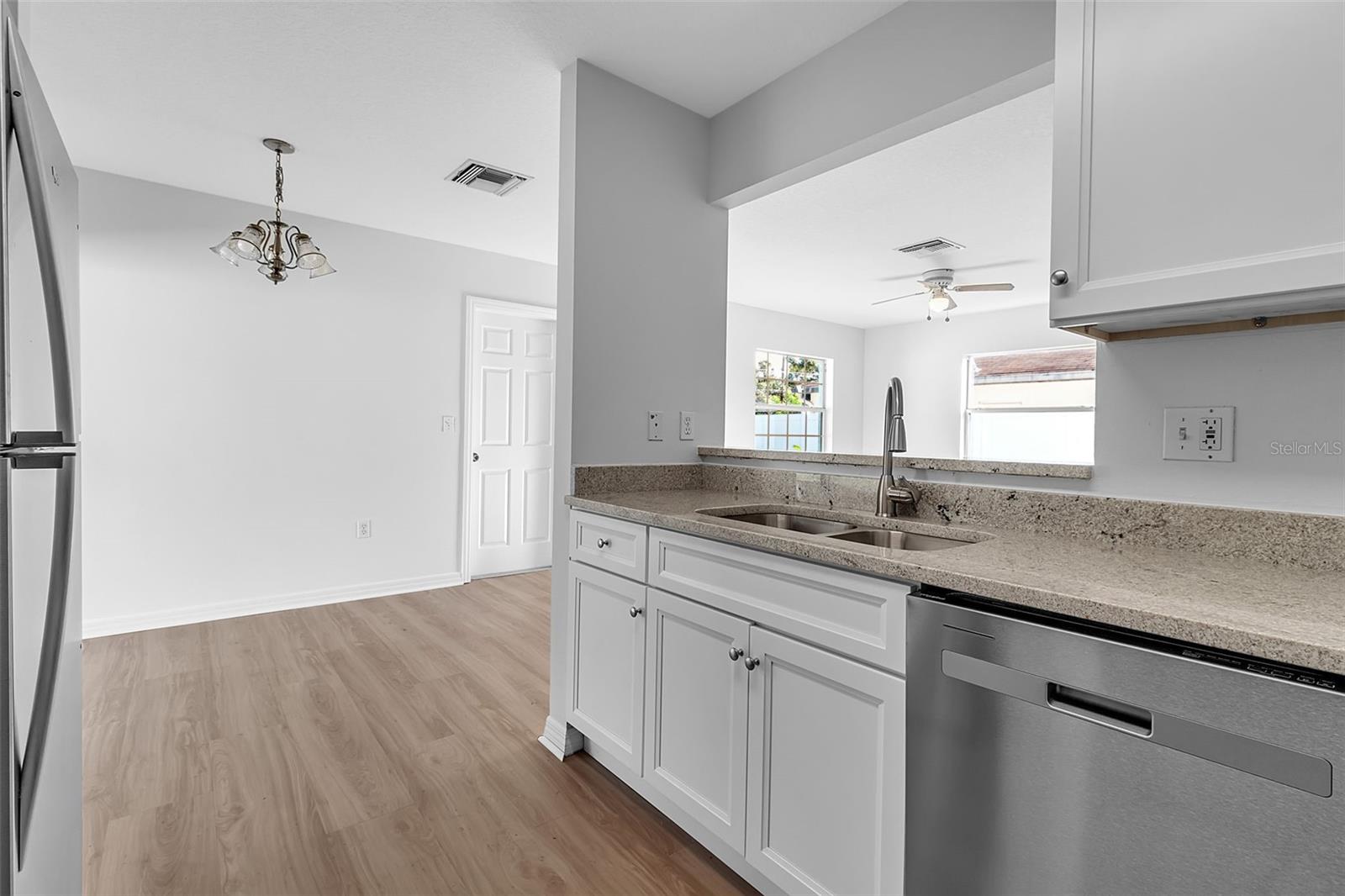 320 BROWNS RD, NOKOMIS, FL, 34275