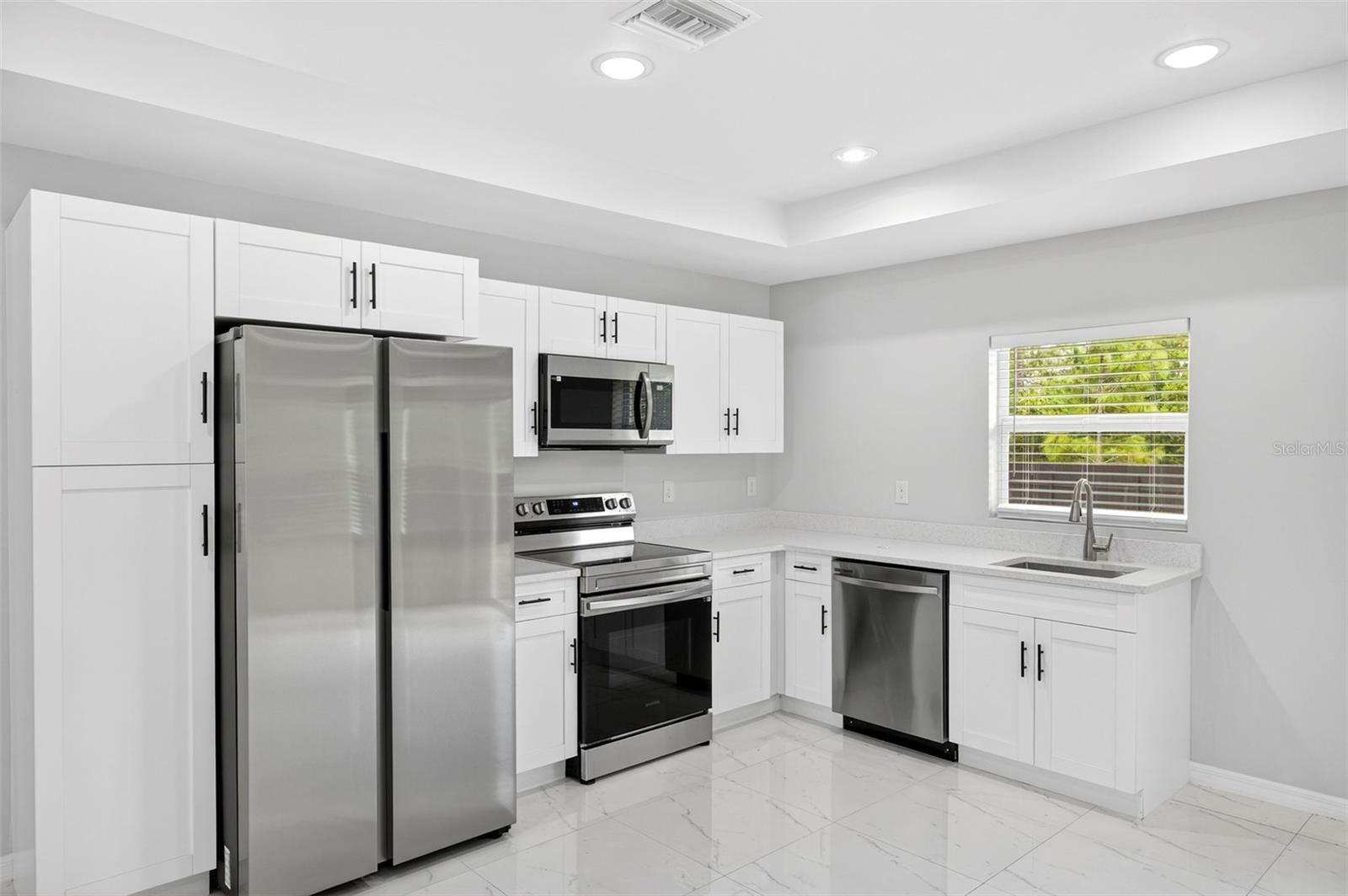 708 LAMAR ST E, LEHIGH ACRES, FL, 33974