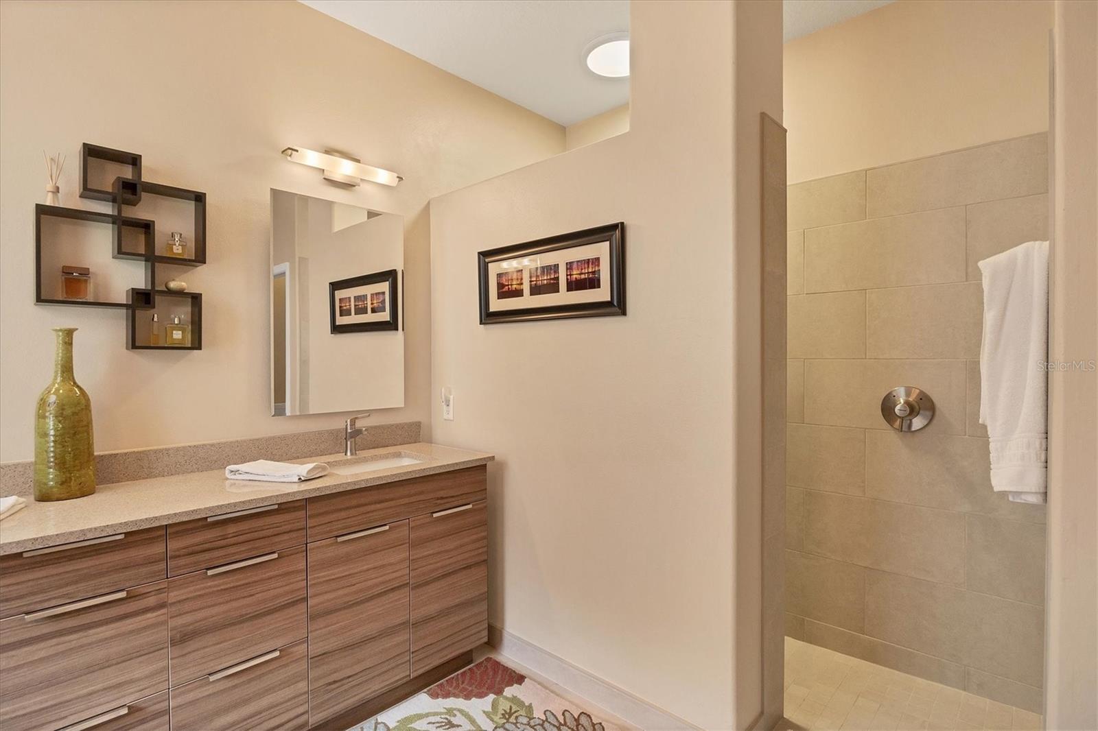 4260 MACKAY FALLS TER, SARASOTA, FL, 34243