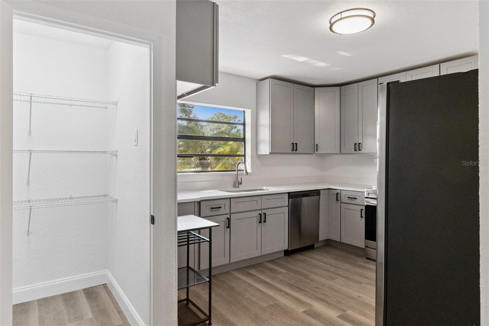 9033 3RD ST N, ST PETERSBURG, FL, 33702