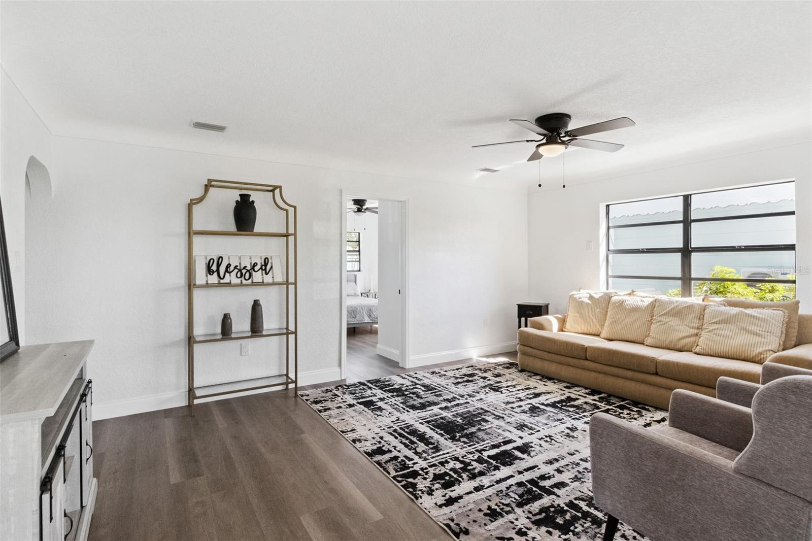 9033 3RD ST N, ST PETERSBURG, FL, 33702