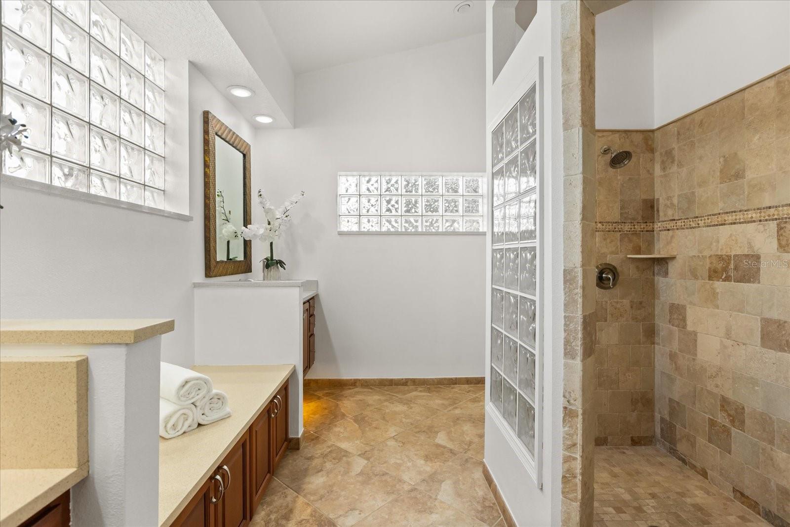 7264 HAWKSNEST BLVD, ORLANDO, FL, 32835