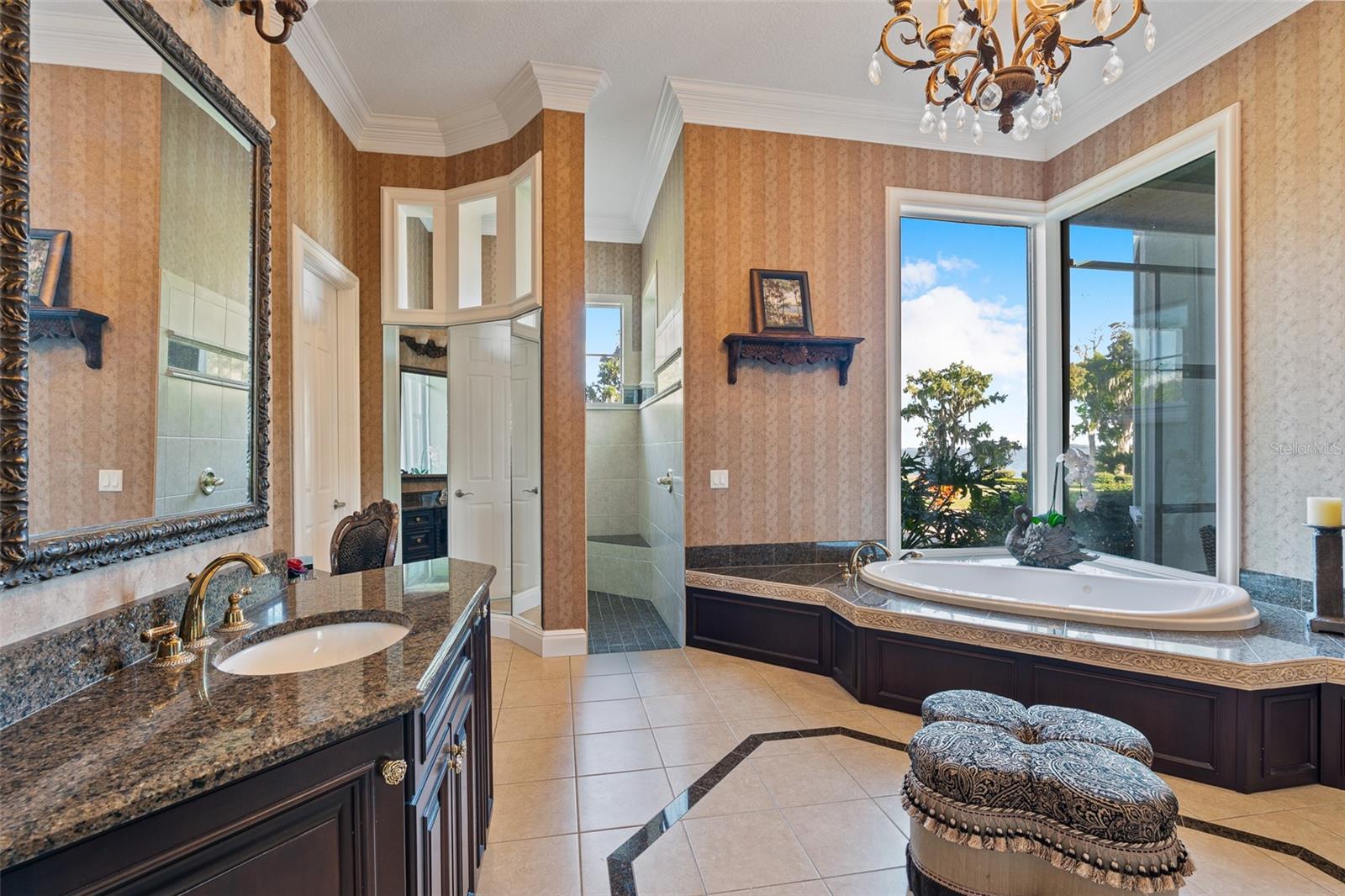 S5136187 Property Photo