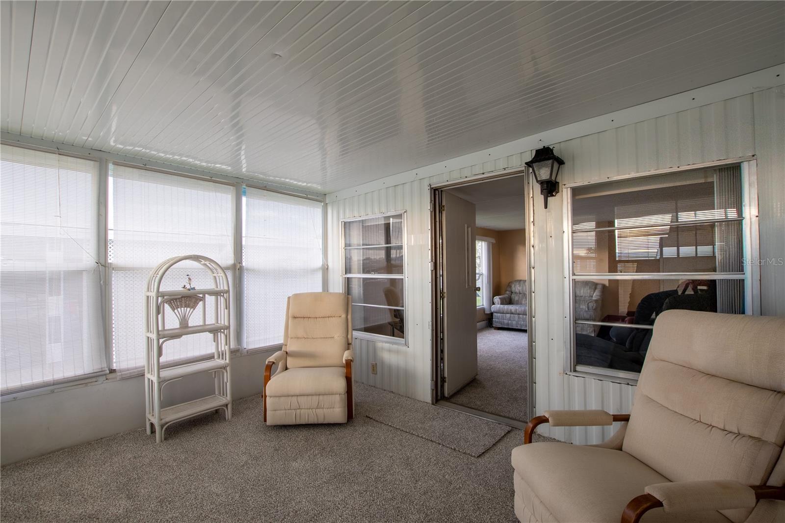 TB8435794 Property Photo