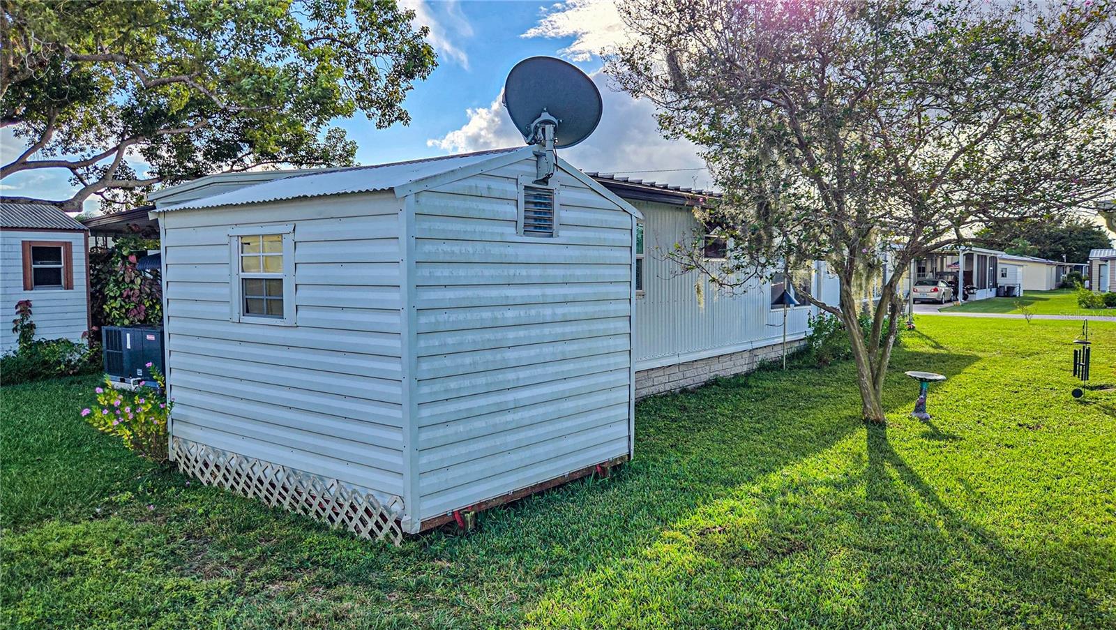 TB8435794 Property Photo